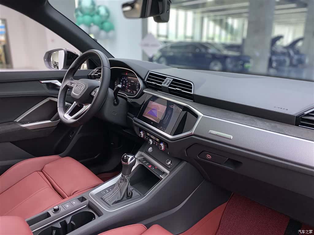 Audi Q3, 2021 8