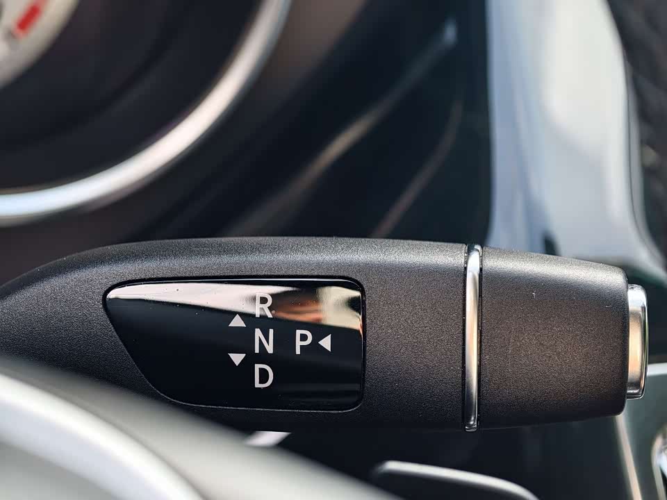 Mercedes-Benz CLS Mercedes-Benz CLS