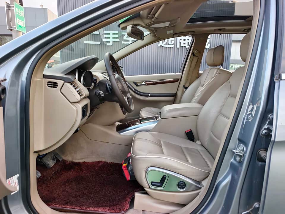 Mercedes-Benz R-class