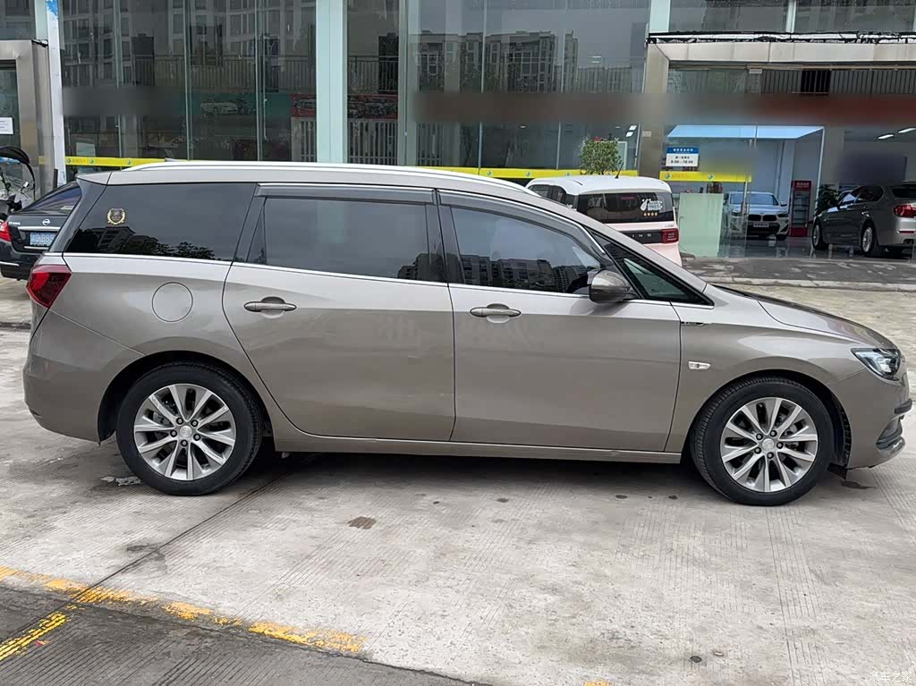 Buick GL6, 2021 12