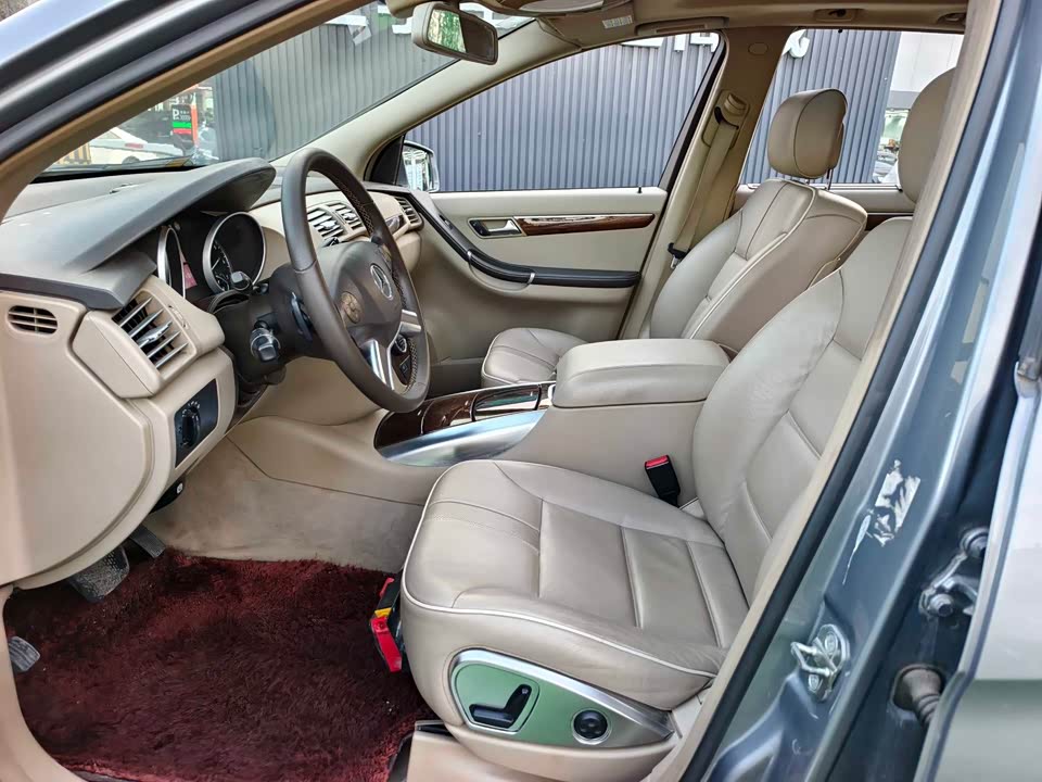 Mercedes-Benz R-class