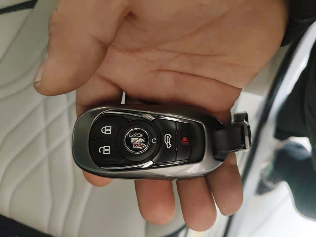 Buick GL8, 2023 9