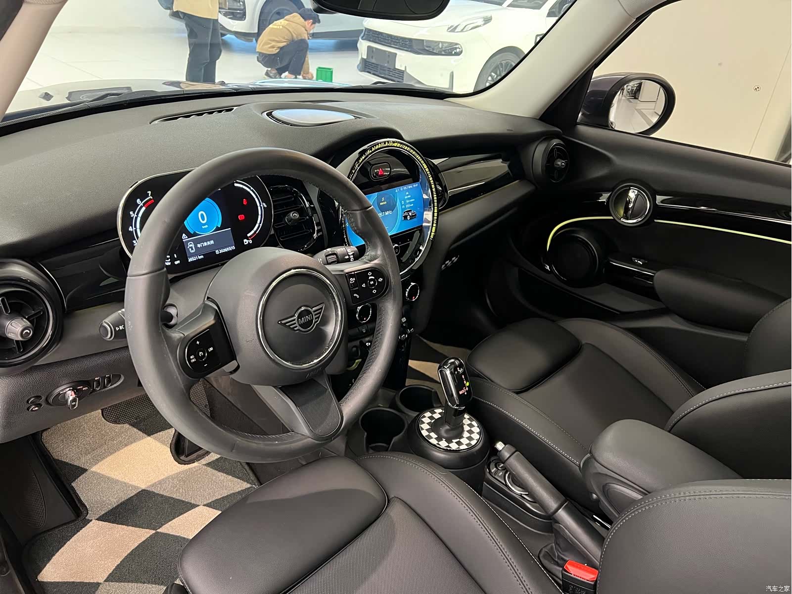 Mini Cooper, 2023 9