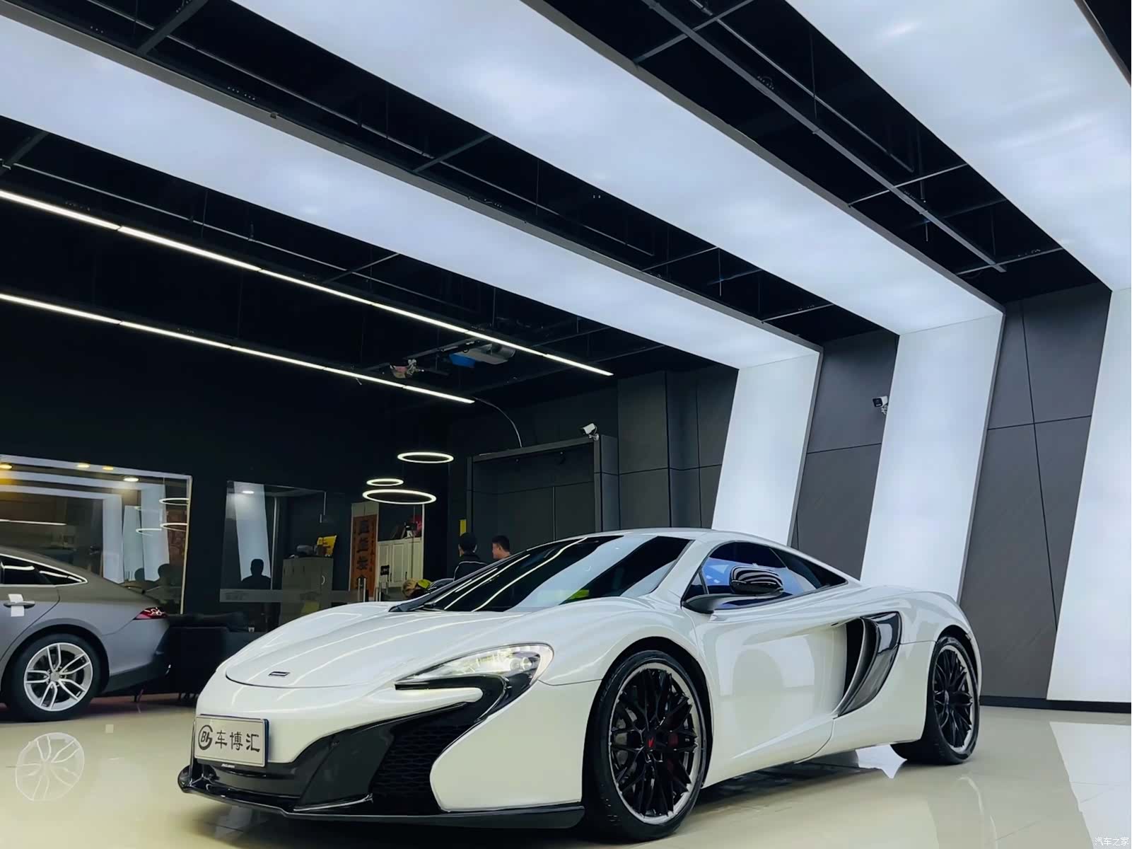 McLaren 12C, 2016 1