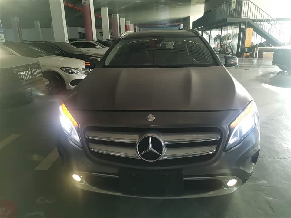 Mercedes-Benz GLA