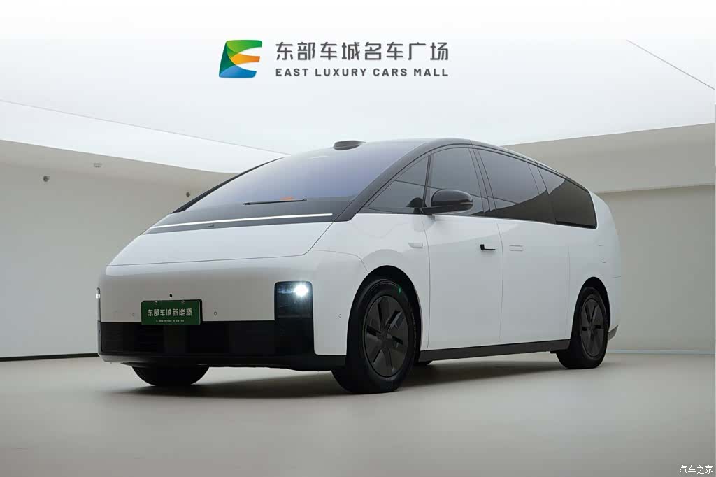 Li Auto MEGA, 2025 1