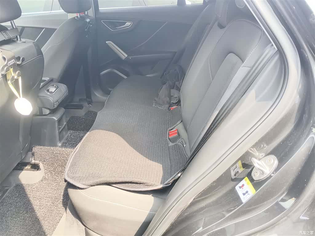 Audi Q2L, 2021 17