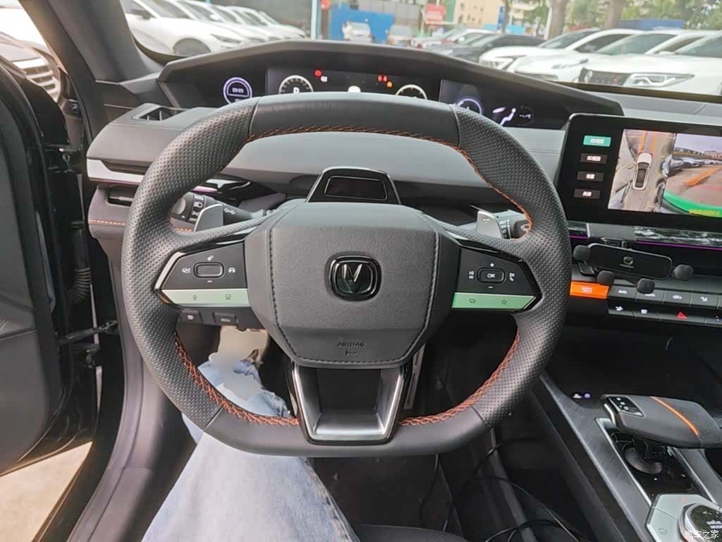 Changan UNI-V, 2023 7