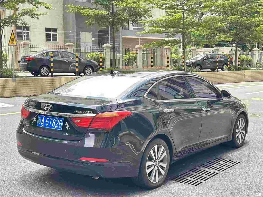 Hyundai GLS, 2016 3