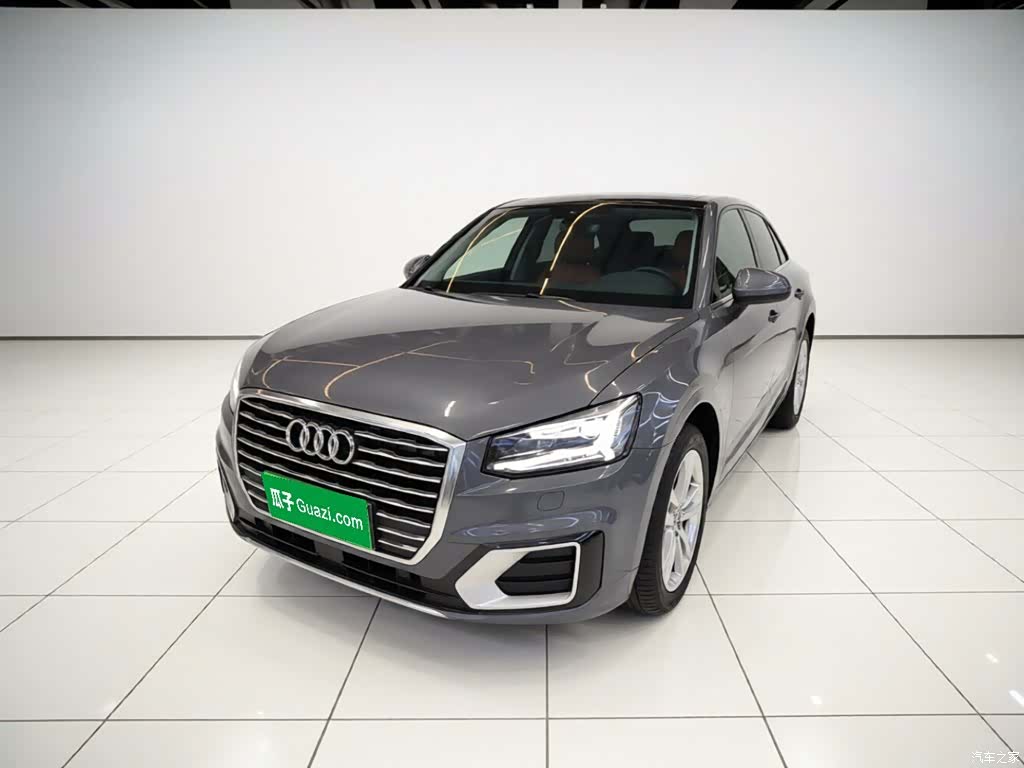 Audi Q2L, 2021 1