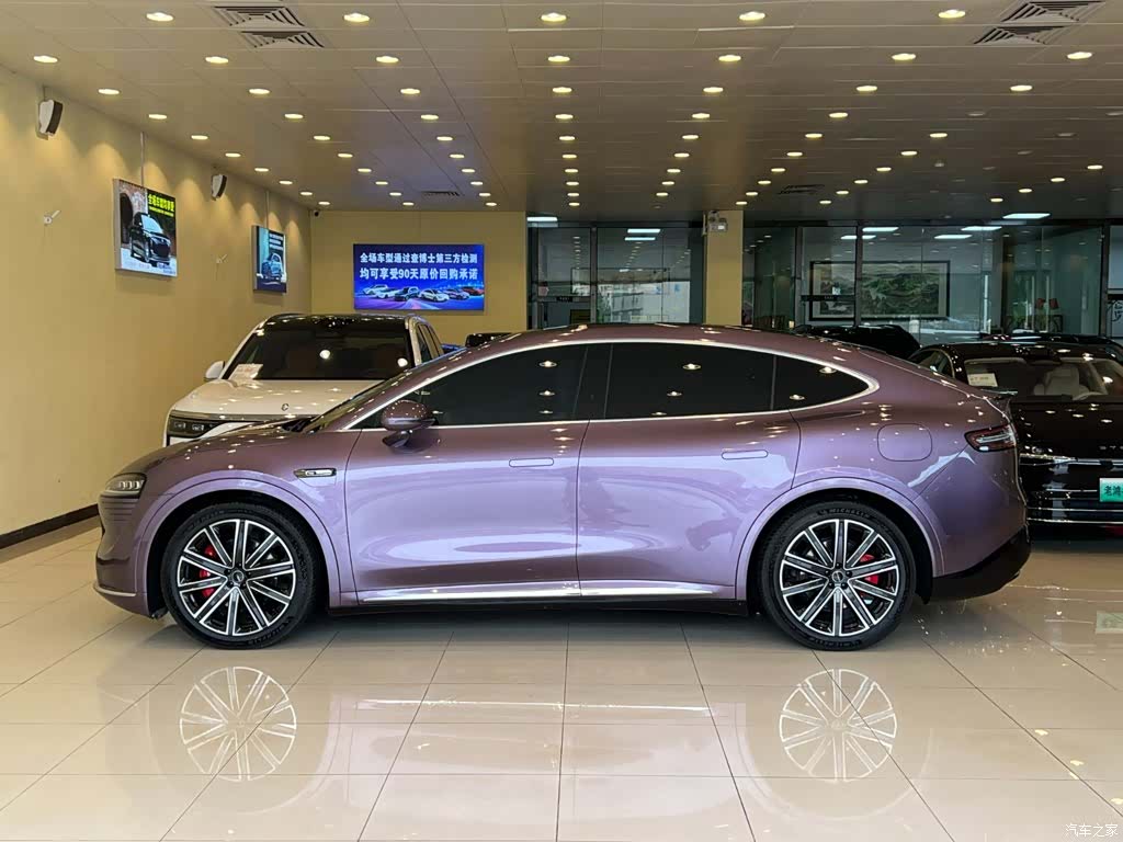 Luxeed R7, 2025 4