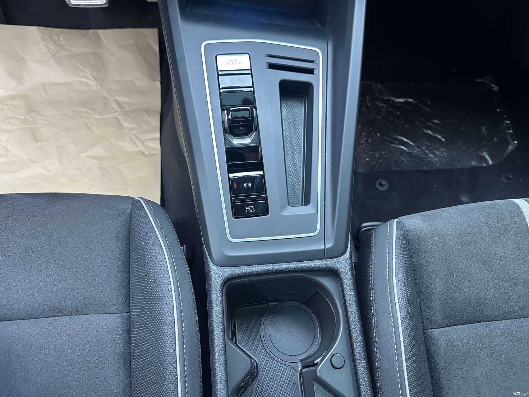 Volkswagen Golf, 2022 15