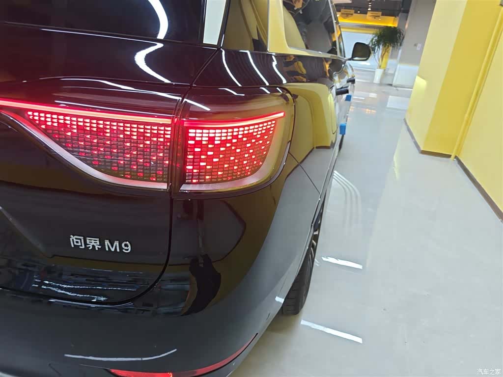 AITO M9, 2025 8