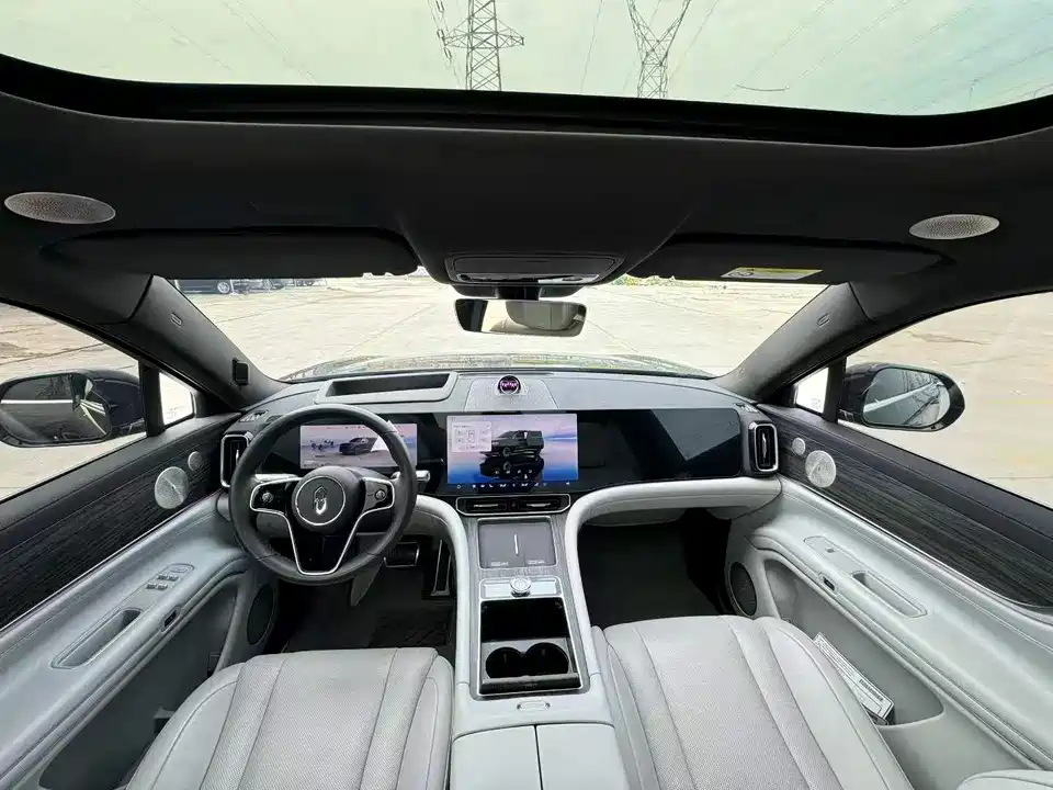 AITO Ask the world M9