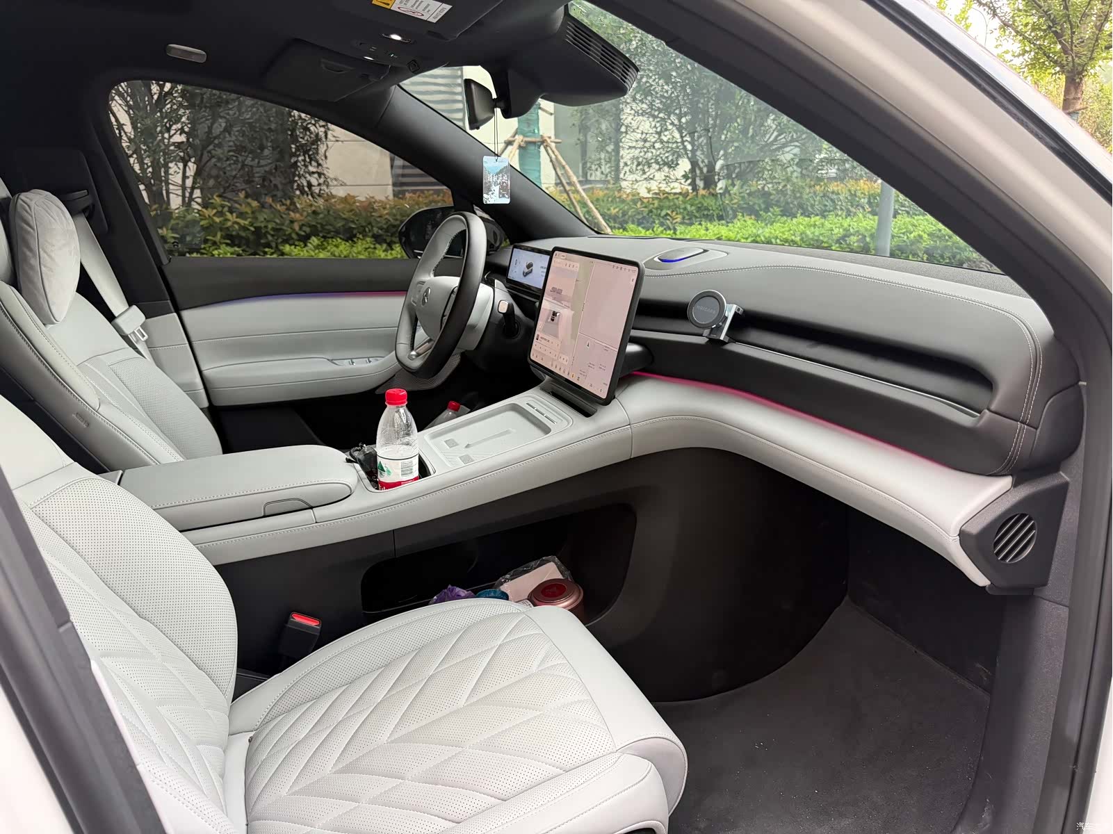 NIO ES6, 2025 6