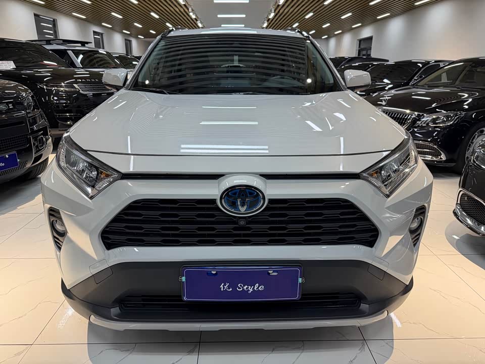 Toyota RAV4 Rongfang
