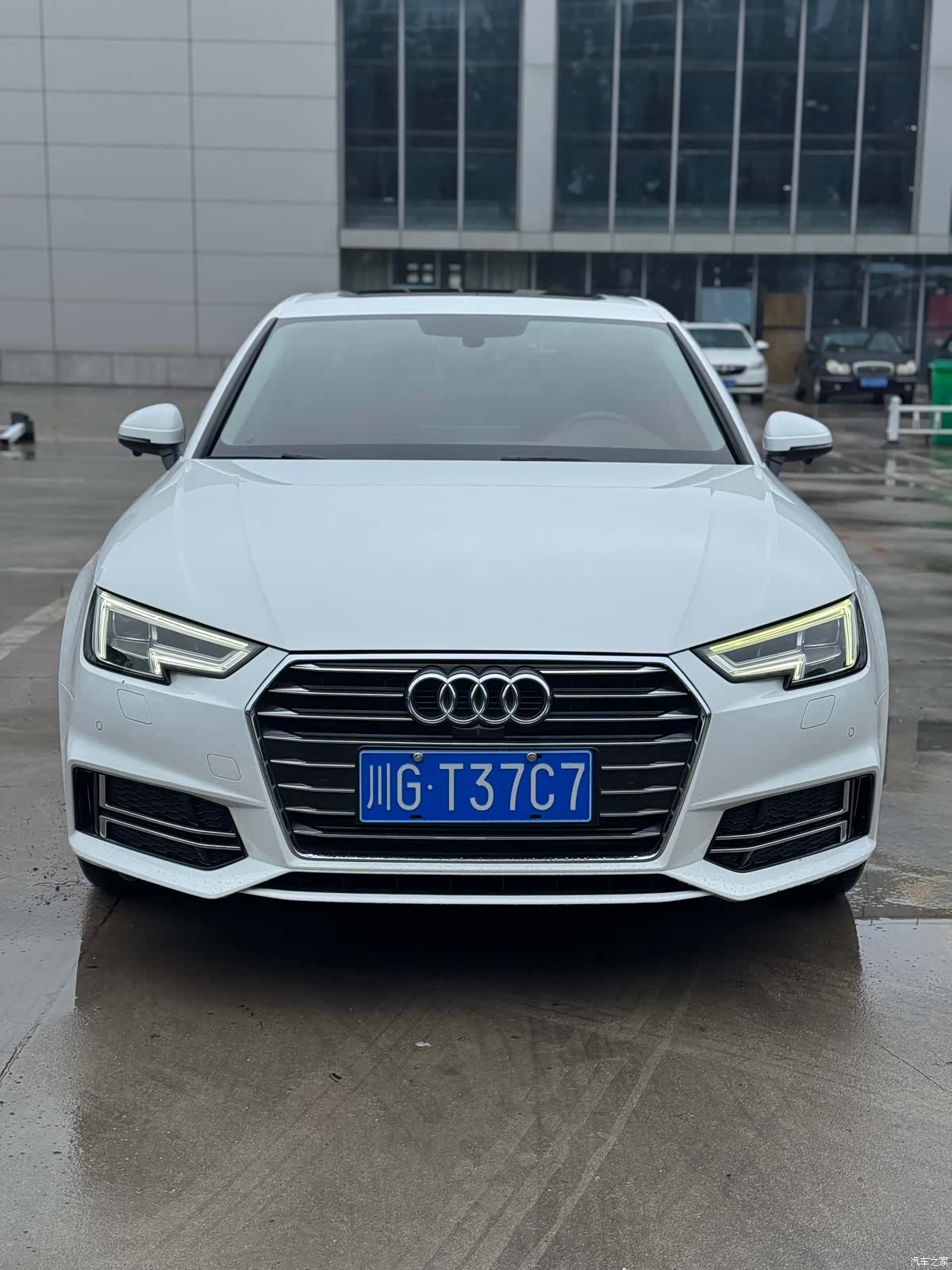 Audi A4L, 2019 3
