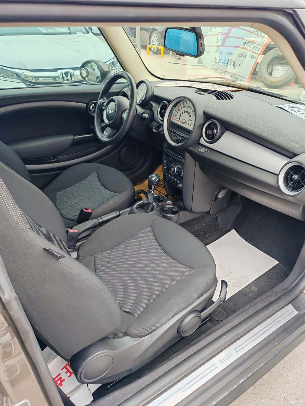 Mini ONE, 2014 13
