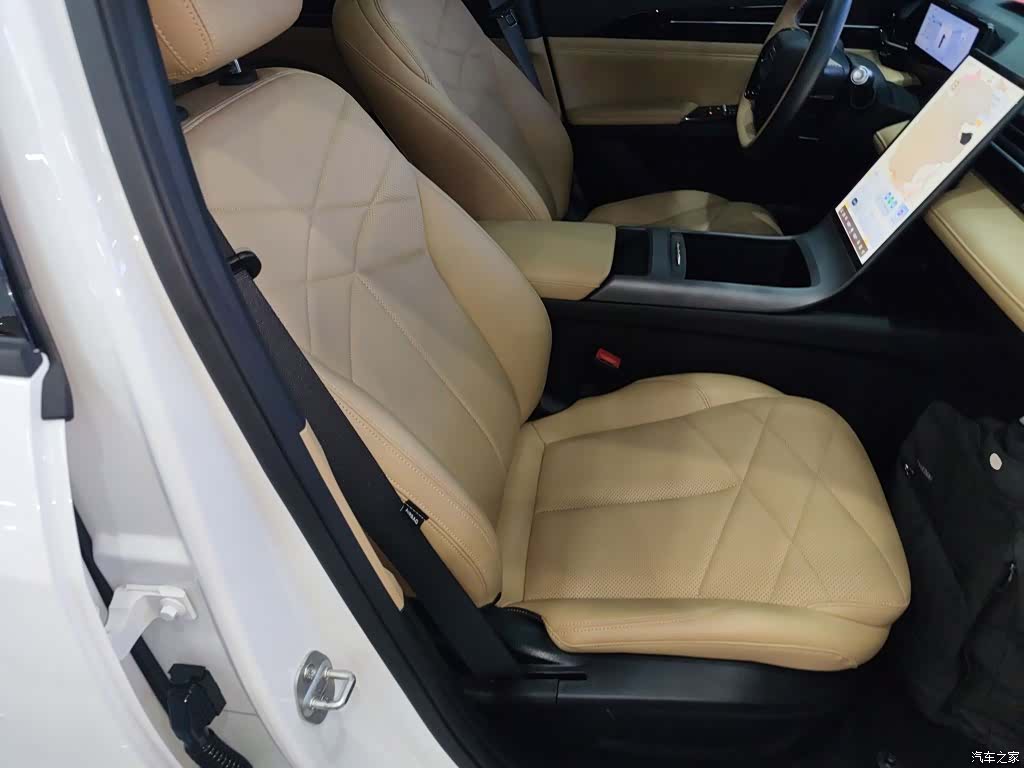 Geely Galaxy L6, 2024 20