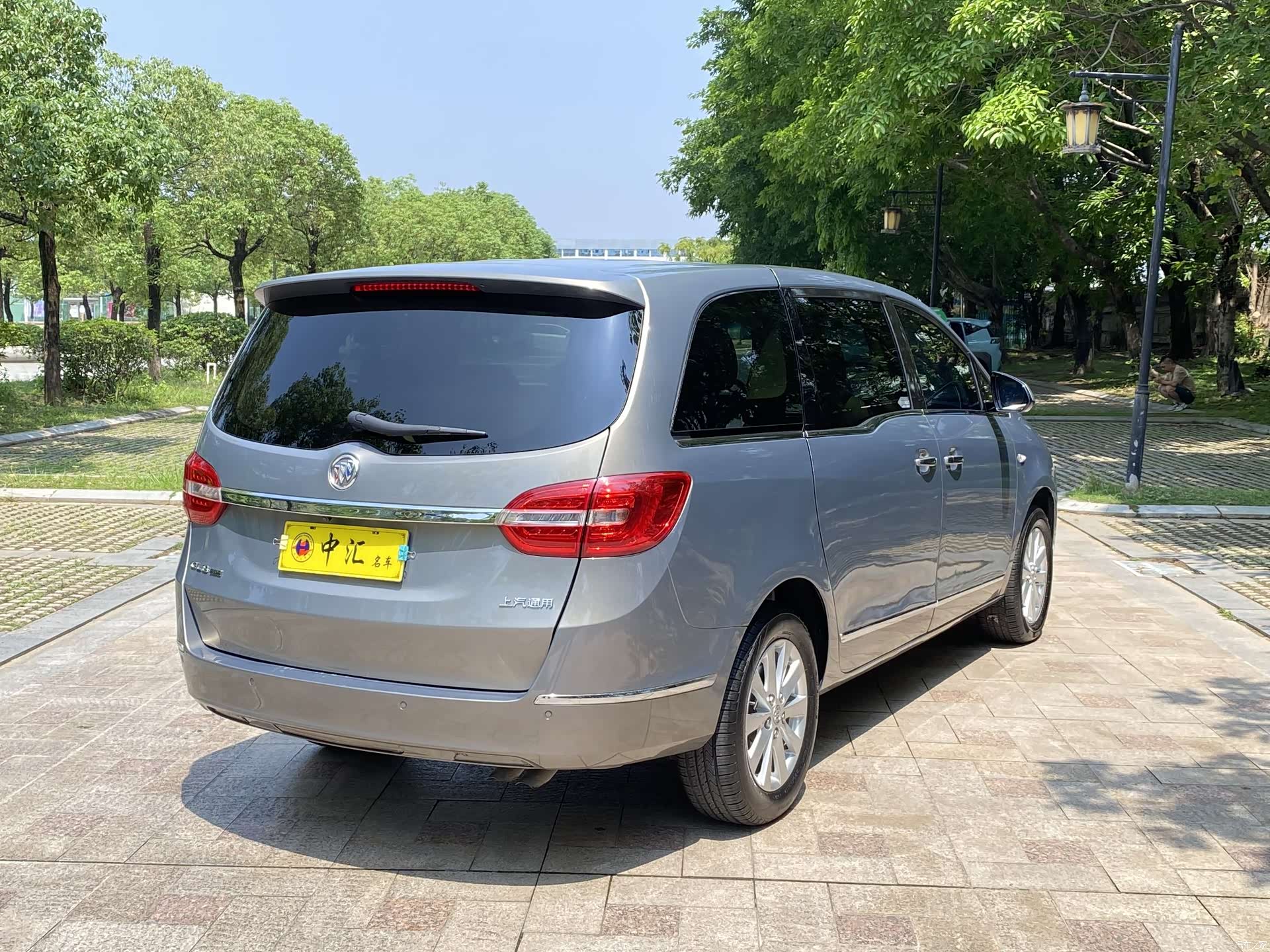 Buick GL8, 2019 9