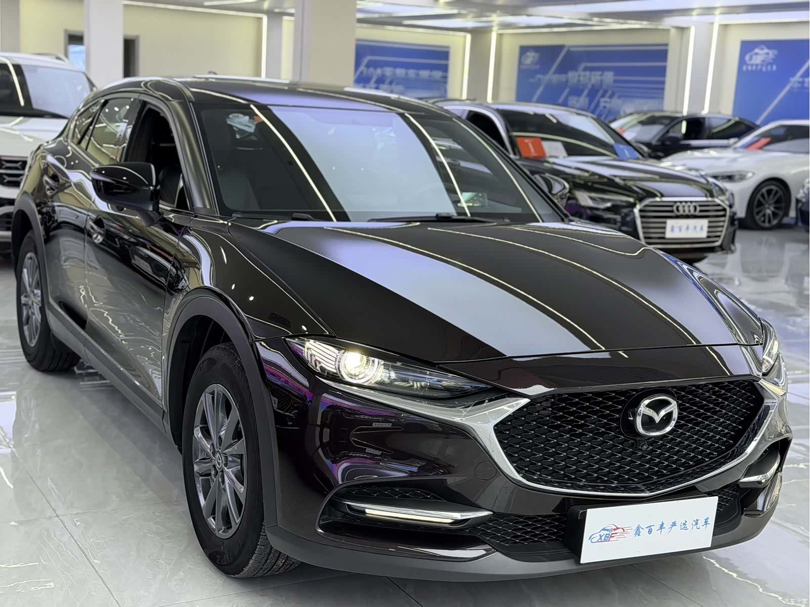 Mazda CX-4, 2023 3
