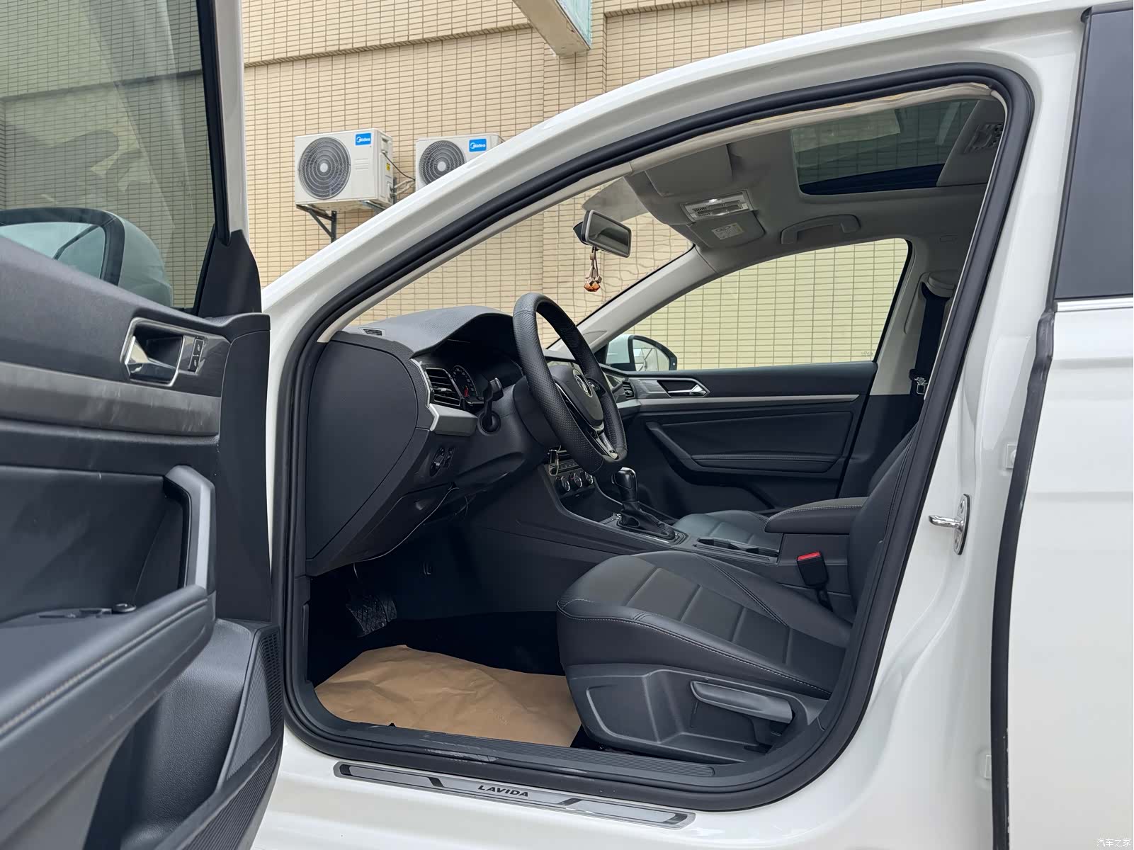 Volkswagen Lavida, 2020 4