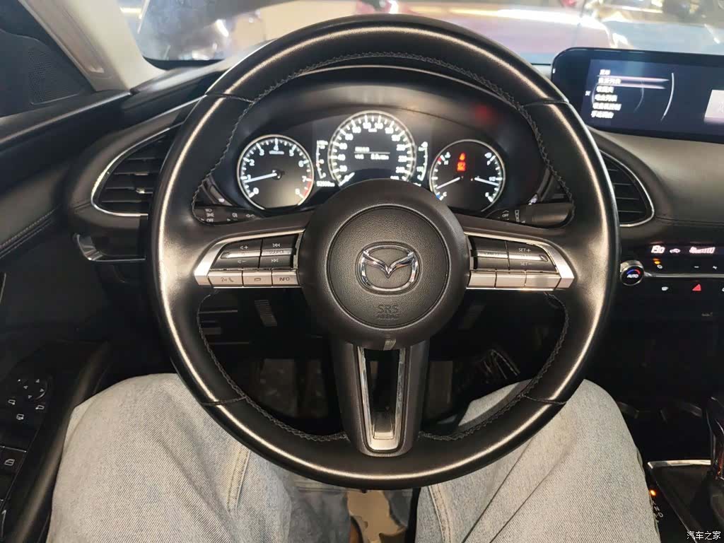 Mazda Mazda3, 2020 11