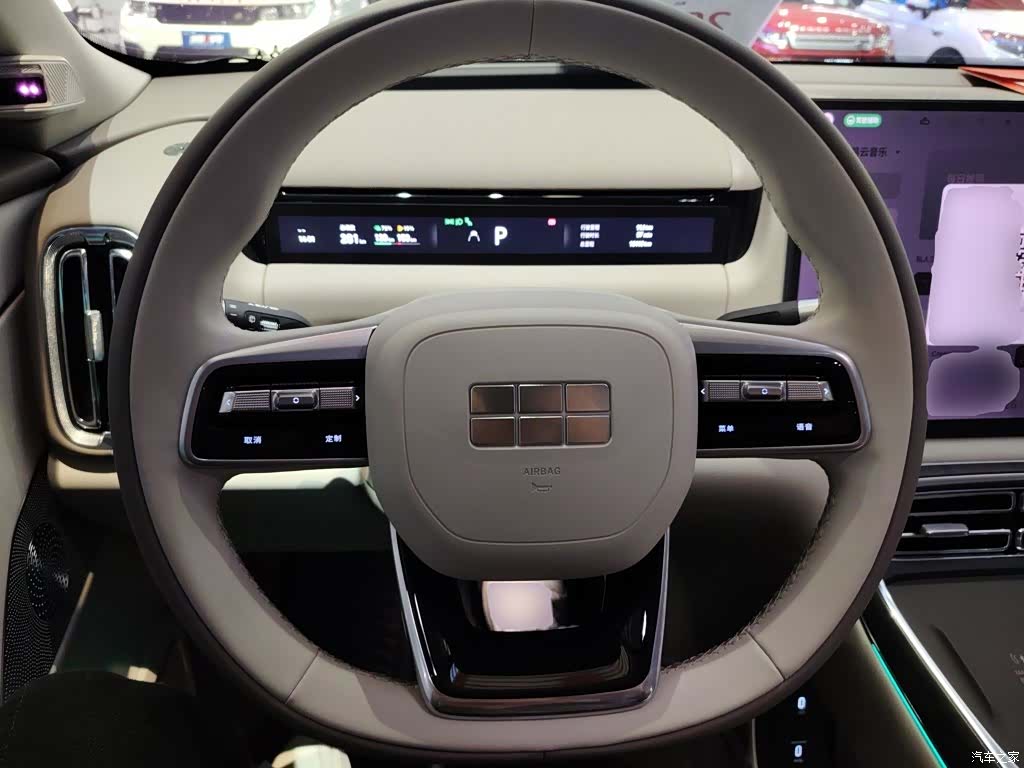 Geely M9, 2025 11