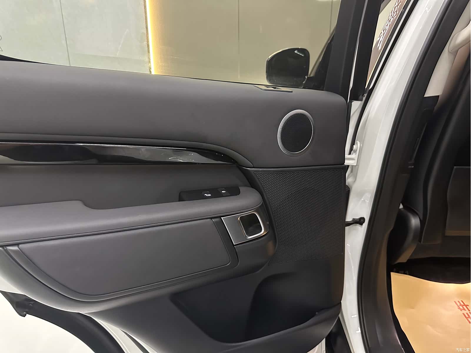 Land Rover Discovery, 2019 10