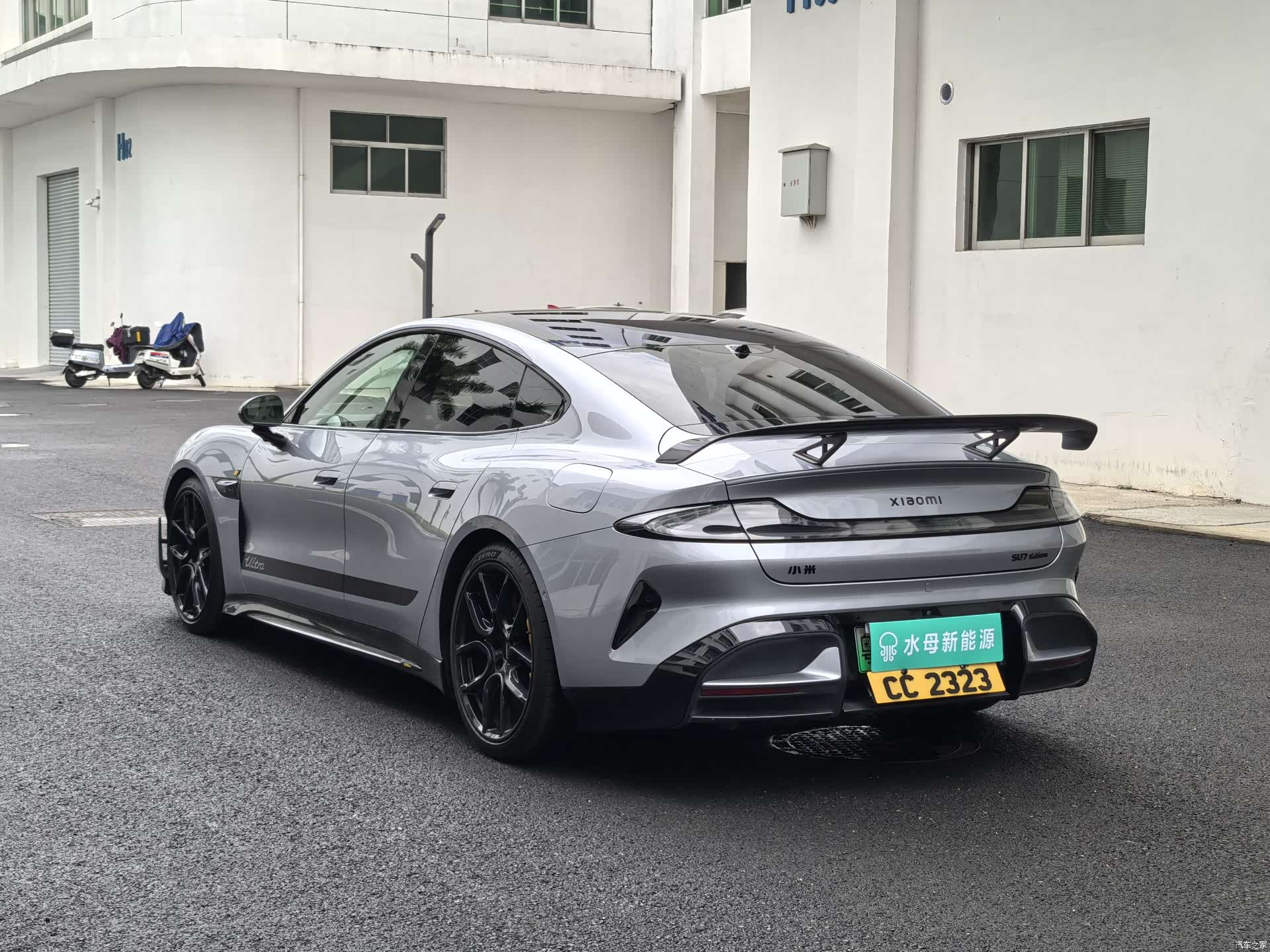 Xiaomi SU7, 2025 4