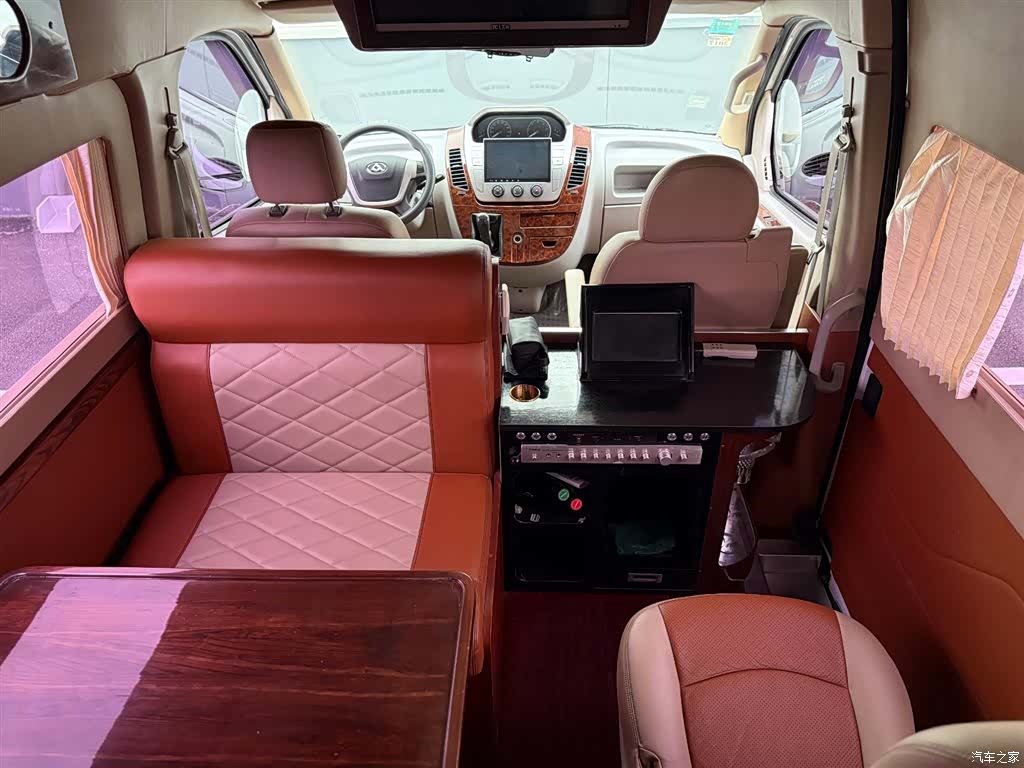 Maxus V80, 2015 21