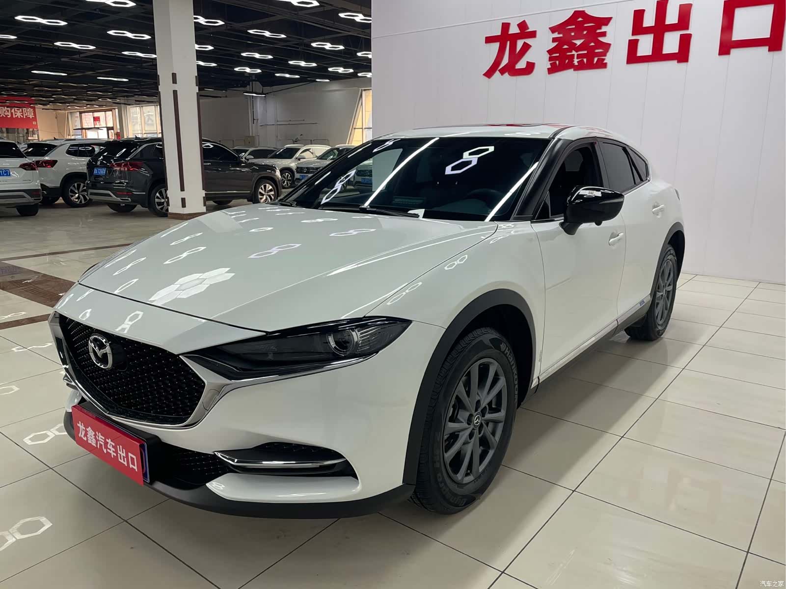 Mazda CX-4, 2023 3