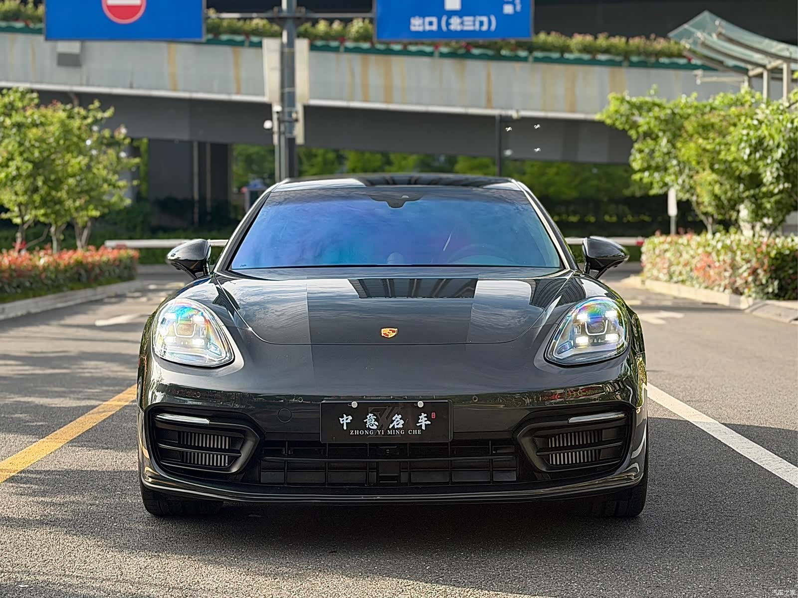 Porsche Panamera, 2023 2