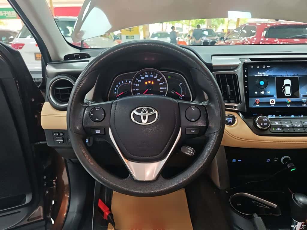 Toyota RAV4, 2017 7