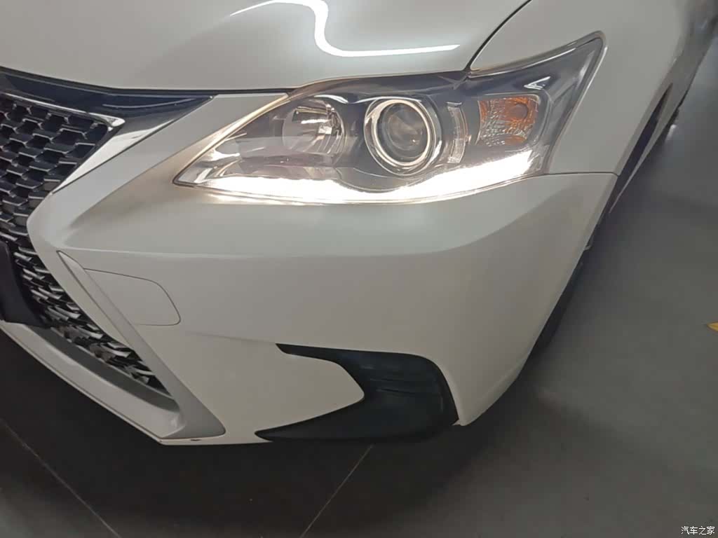 Lexus CT, 2019 24