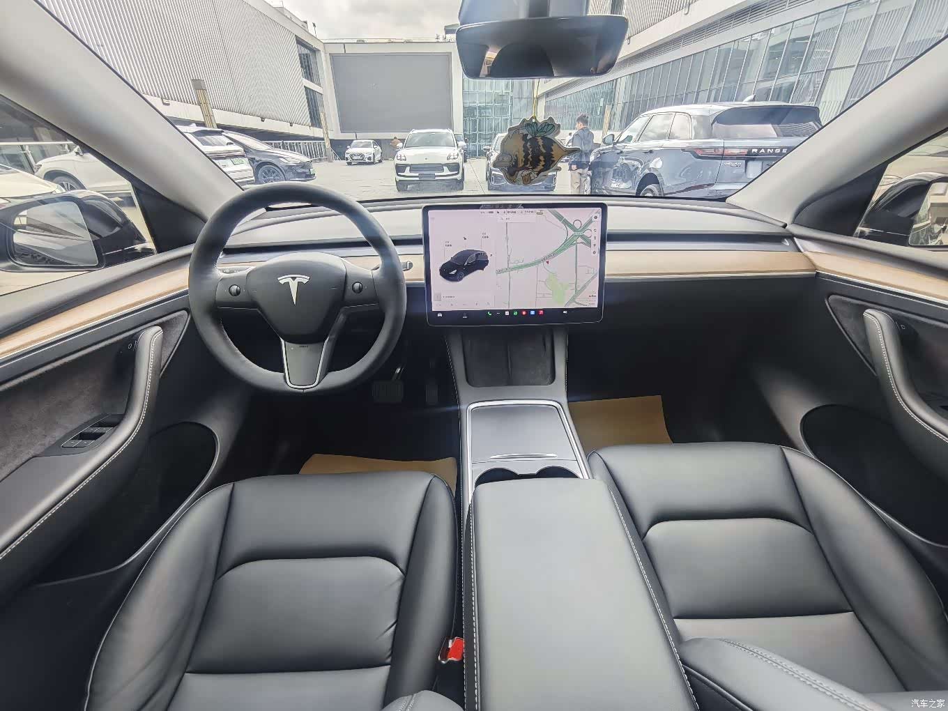 Tesla Model Y, 2021 32