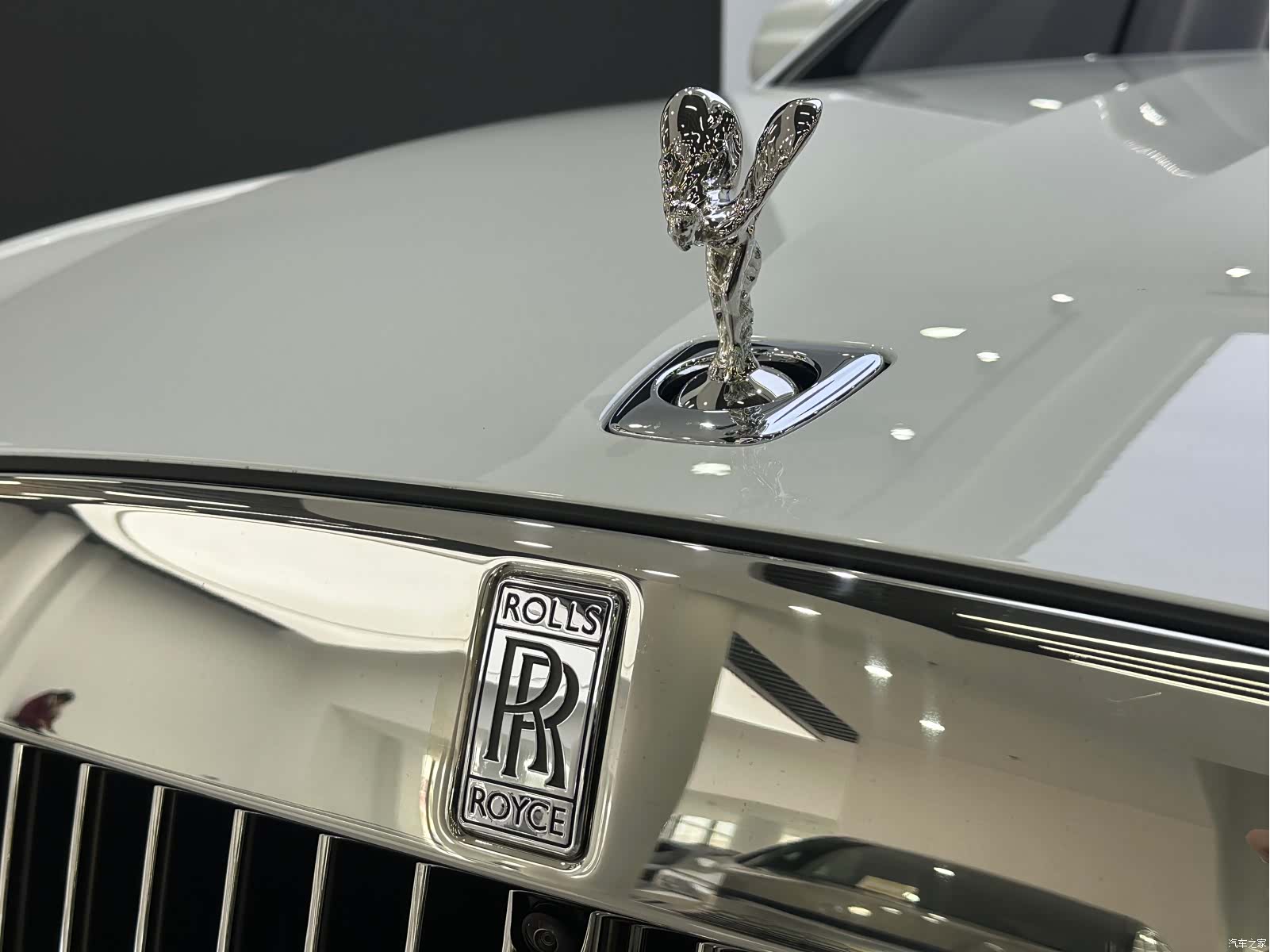 Rolls-Royce Ghost, 2025 все фото