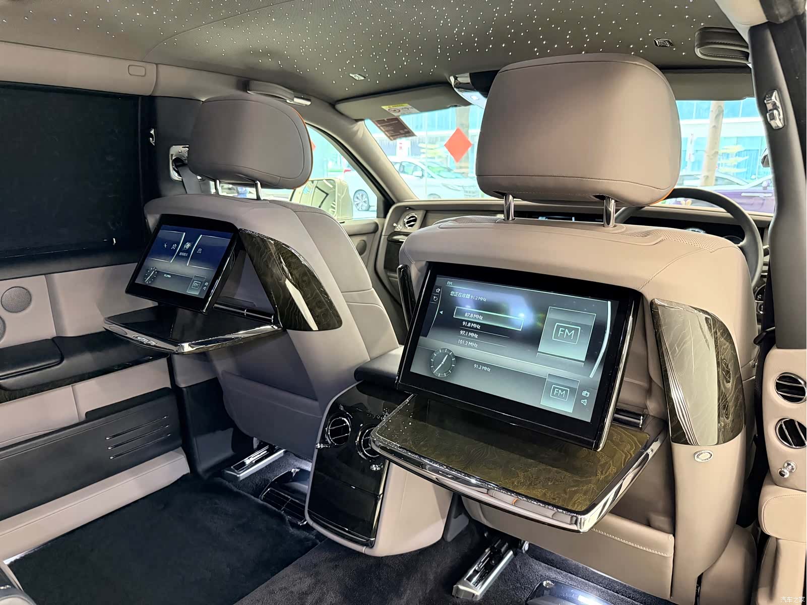 Rolls-Royce Phantom, 2019 13