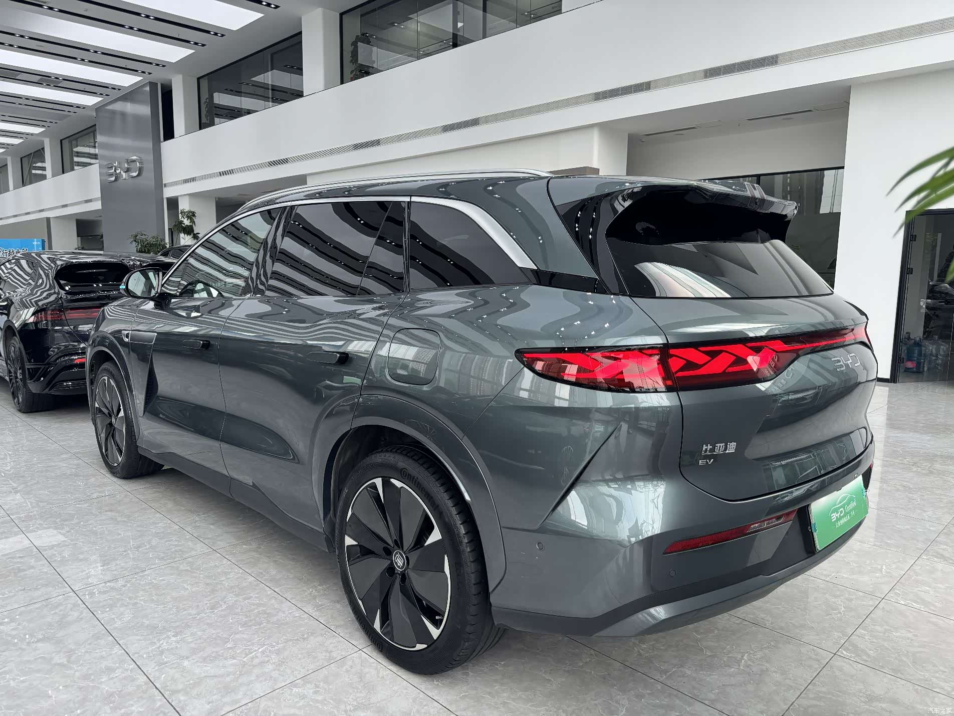 BYD Tang, 2025 10