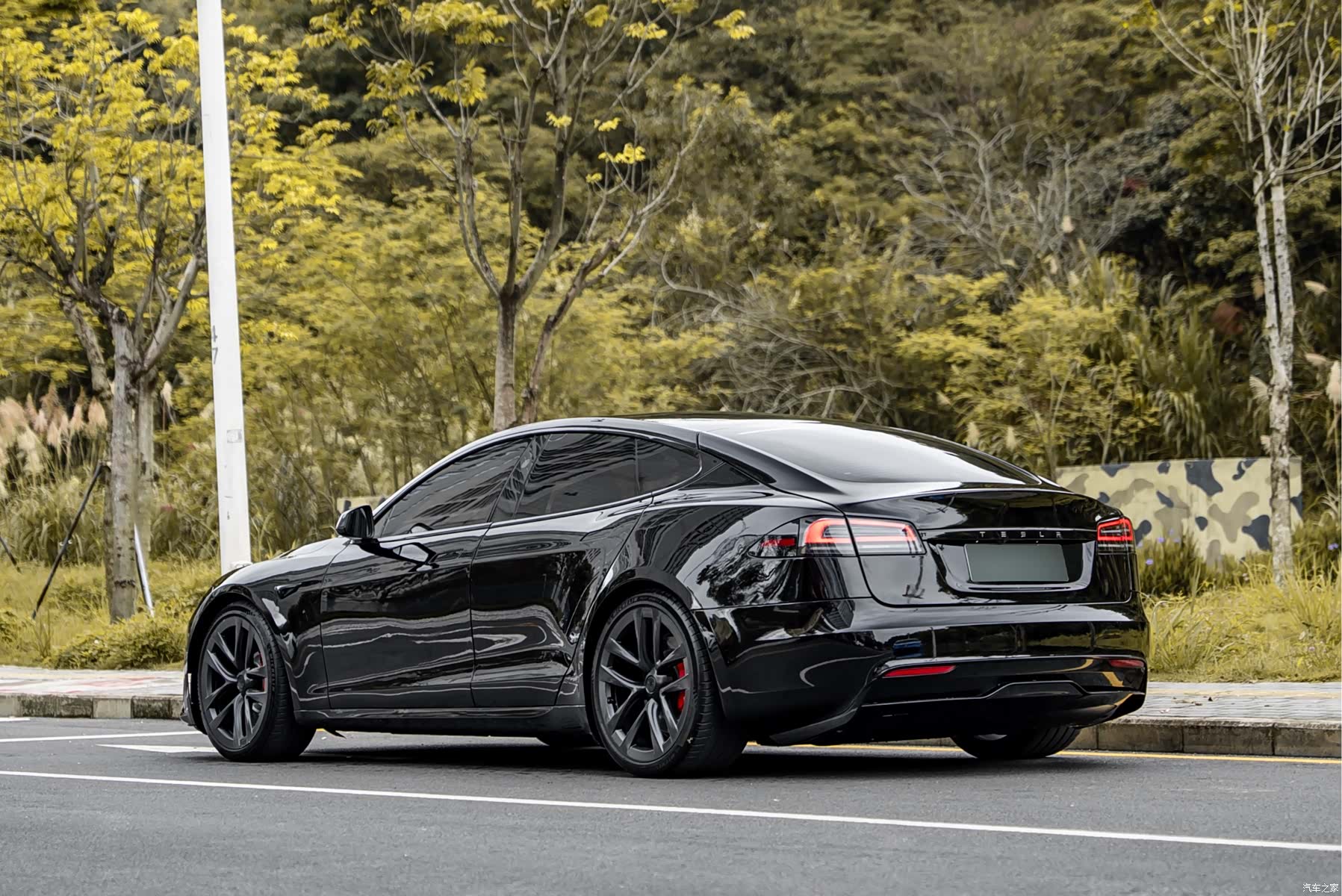 Tesla Model S, 2023 все фото