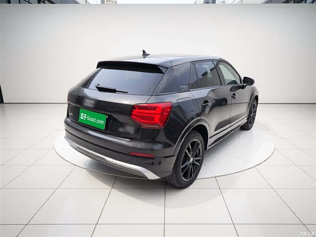 Audi Q2L, 2021 7