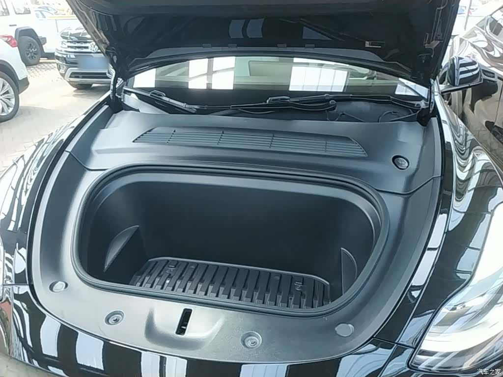 Tesla Model Y, 2022 20