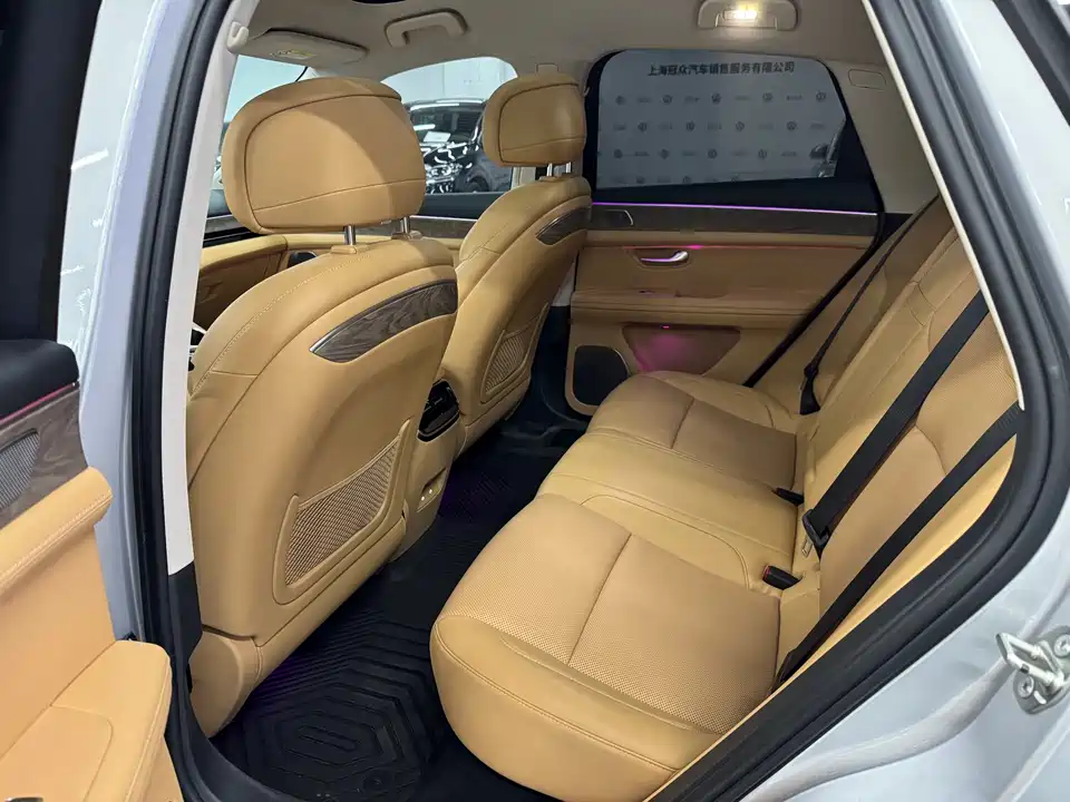 AITO Ask the world M5