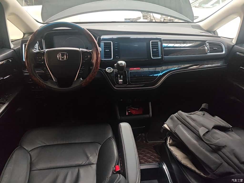 Honda Elysion, 2020 10