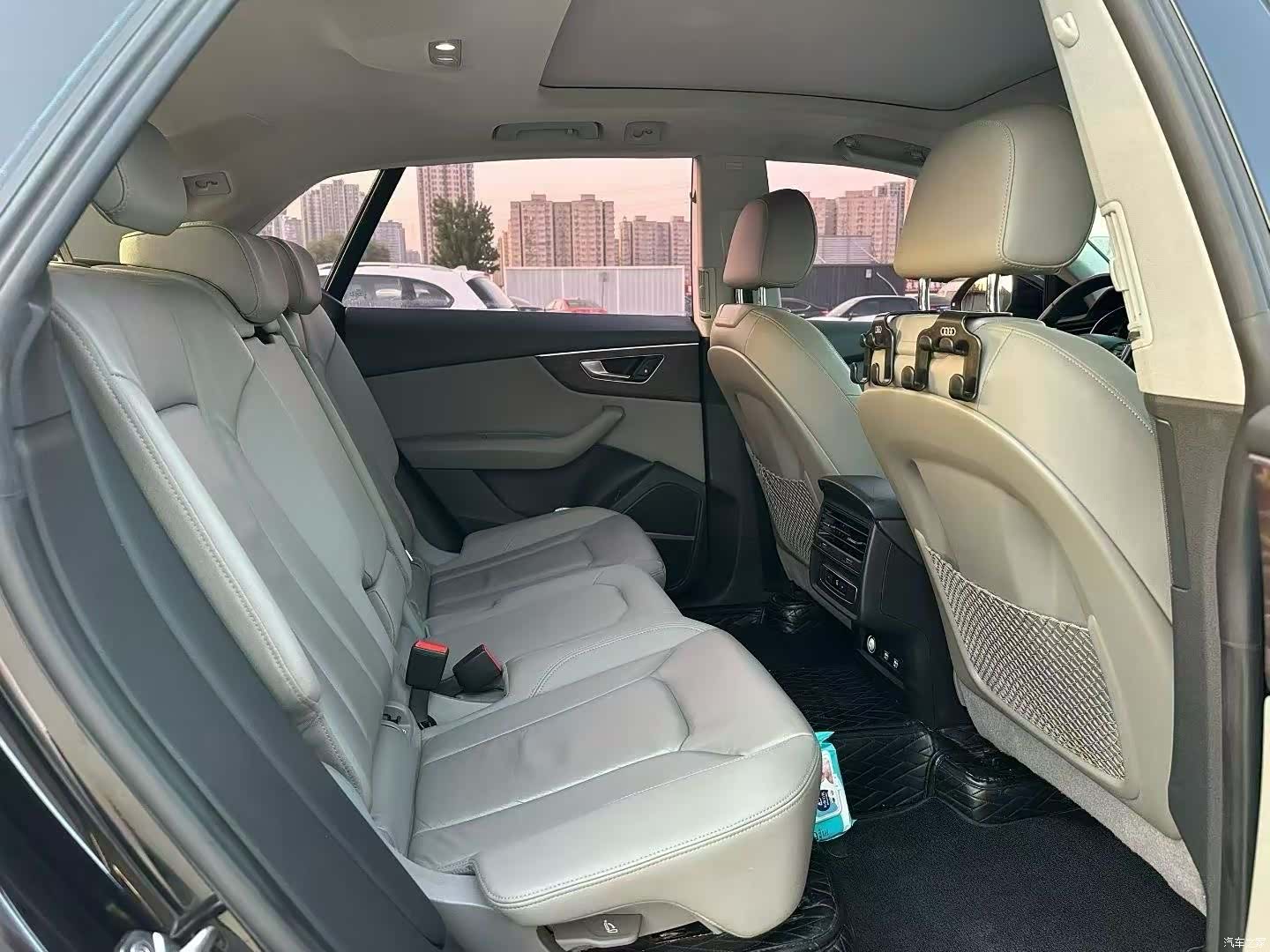 Audi Q8, 2020 6