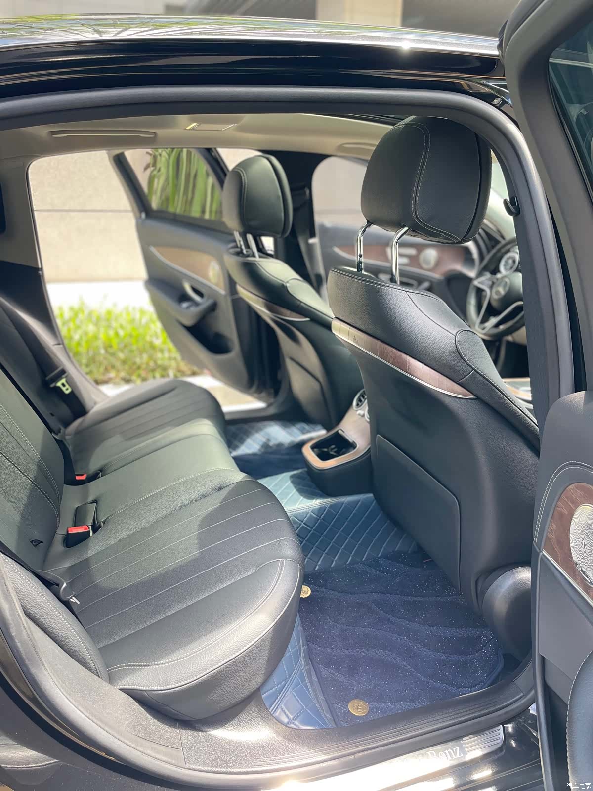 Mercedes-Benz E-Class, 2021 19