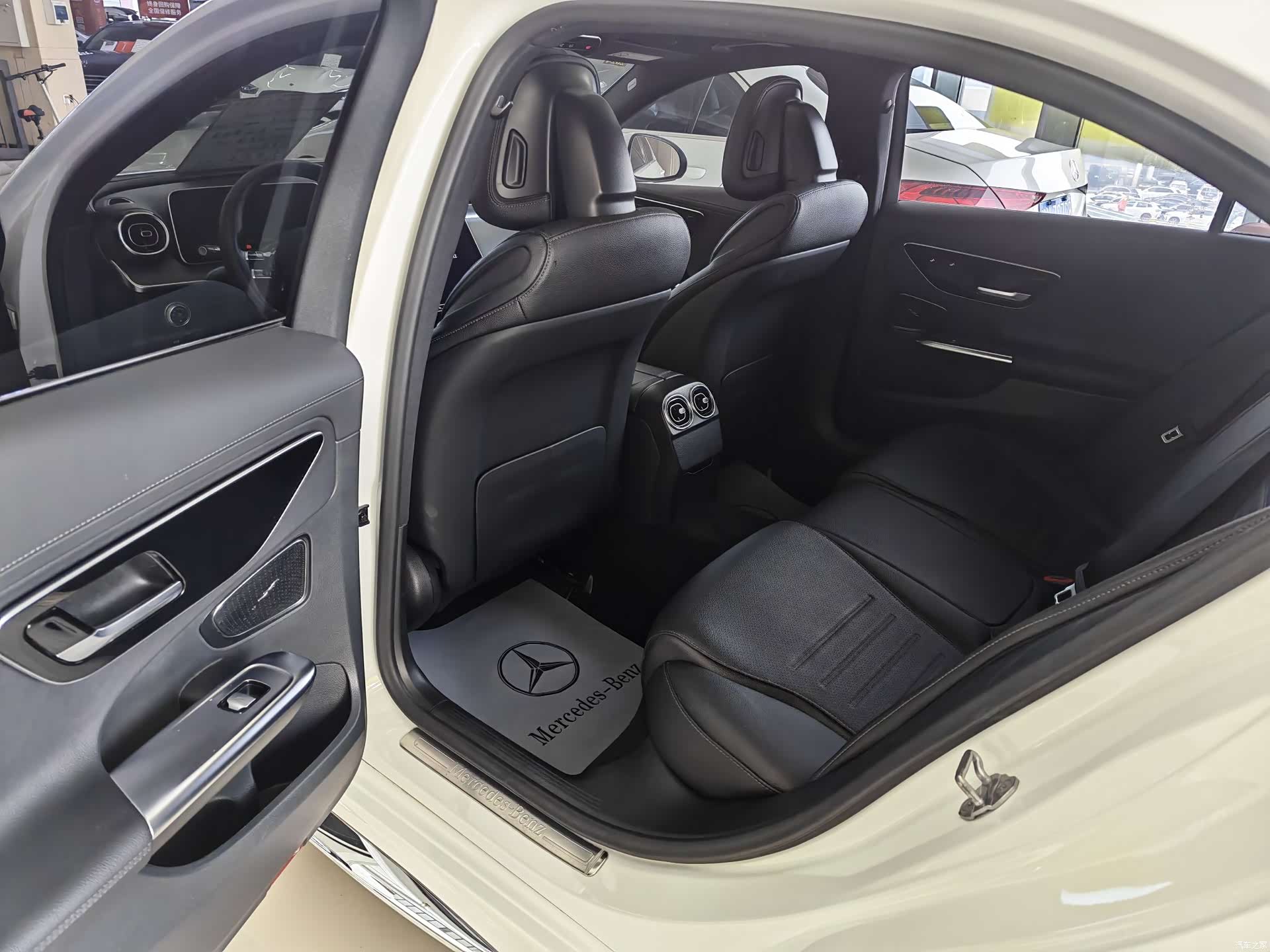 Mercedes-Benz C-Class, 2022 6