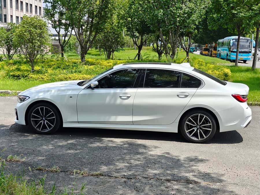 BMW 3 Series 2021, фото 3