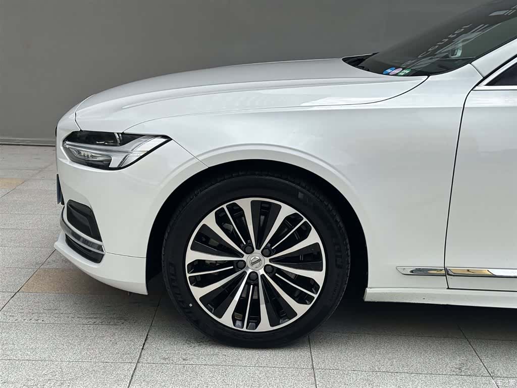 Volvo S90, 2024 все фото