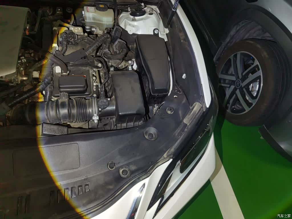 Lexus ES, 2019 22